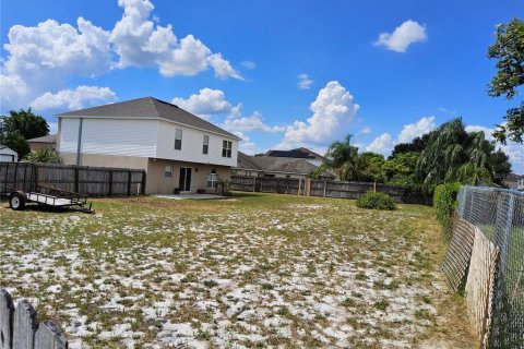 House in Winter Haven, Florida 4 bedrooms, 211.82 sq.m. № 1879346 - photo 3