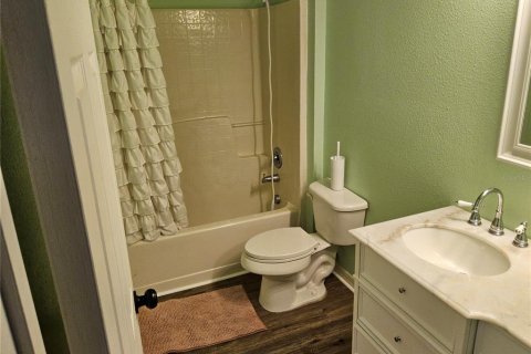 House in Winter Haven, Florida 4 bedrooms, 211.82 sq.m. № 1879346 - photo 17