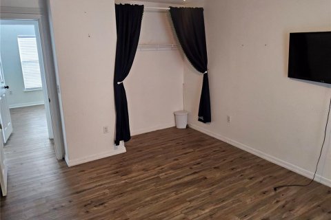 House in Winter Haven, Florida 4 bedrooms, 211.82 sq.m. № 1879346 - photo 14
