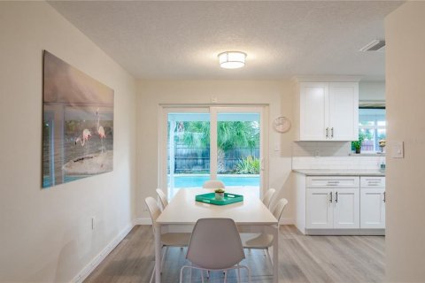 Villa ou maison à vendre à Indian Harbour Beach, Floride: 3 chambres, 130.06 m2 № 2388751 - photo 7