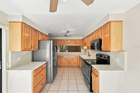 Touwnhouse à vendre à Fern Park, Floride: 3 chambres, 159.88 m2 № 2402828 - photo 10