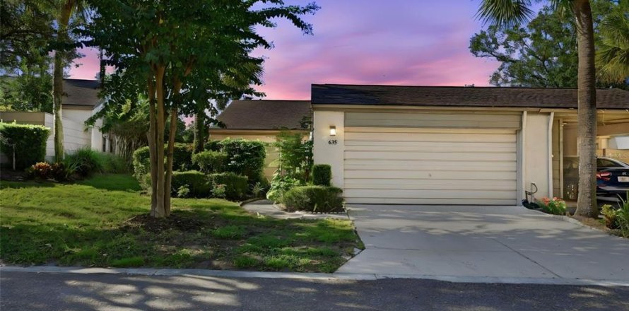 Touwnhouse à Fern Park, Floride 3 chambres, 159.88 m2 № 2402828