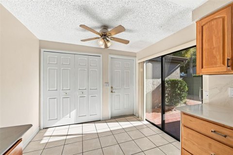 Touwnhouse à vendre à Fern Park, Floride: 3 chambres, 159.88 m2 № 2402828 - photo 11