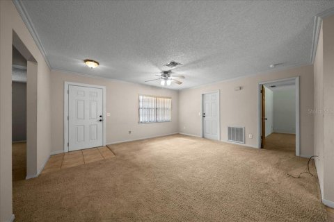 House in Inverness, Florida 3 bedrooms, 120.22 sq.m. № 2396513 - photo 7