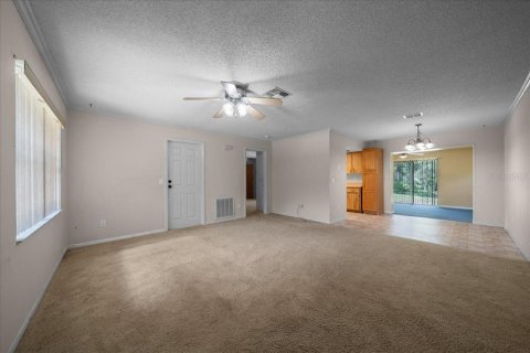 House in Inverness, Florida 3 bedrooms, 120.22 sq.m. № 2396513 - photo 5