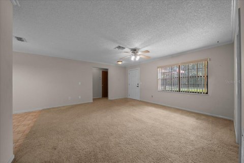 House in Inverness, Florida 3 bedrooms, 120.22 sq.m. № 2396513 - photo 6