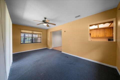 House in Inverness, Florida 3 bedrooms, 120.22 sq.m. № 2396513 - photo 12