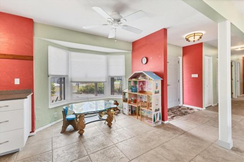 House in Sarasota, Florida 3 bedrooms, 165.46 sq.m. № 1686629 - photo 14