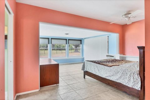 House in Sarasota, Florida 3 bedrooms, 165.46 sq.m. № 1686629 - photo 24