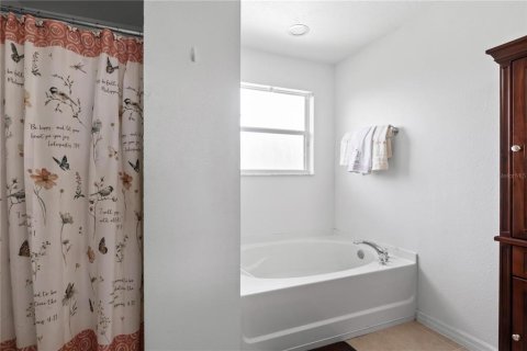 Casa en venta en Orlando, Florida, 6 dormitorios, 326.46 m2 № 1902808 - foto 17