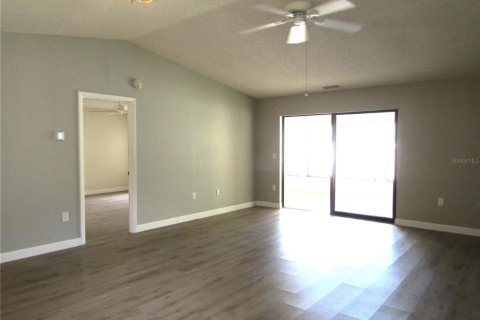 Casa en venta en Sarasota, Florida, 2 dormitorios, 134.8 m2 № 2158043 - foto 12