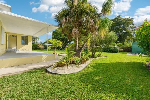 Casa en venta en Miami, Florida, 3 dormitorios, 142.05 m2 № 1983791 - foto 30