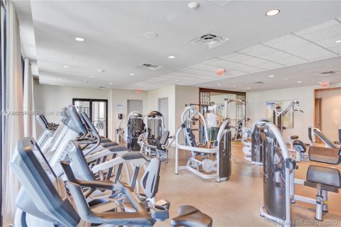 Copropriété à louer à Doral, Floride: 2 chambres, 89.19 m2 № 2377156 - photo 17