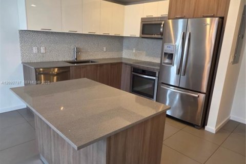 Copropriété à louer à Doral, Floride: 2 chambres, 89.19 m2 № 2377156 - photo 5