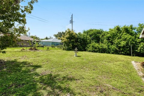 House in Englewood, Florida 2 bedrooms, 101.36 sq.m. № 1820679 - photo 28