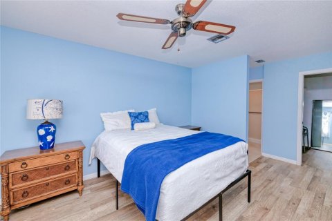 House in Englewood, Florida 2 bedrooms, 101.36 sq.m. № 1820679 - photo 13