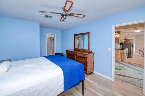 House in Englewood, Florida 2 bedrooms, 101.36 sq.m. № 1820679 - photo 14