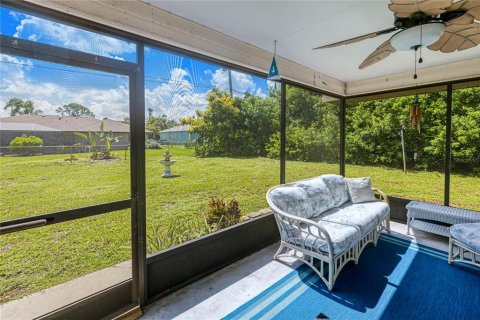 House in Englewood, Florida 2 bedrooms, 101.36 sq.m. № 1820679 - photo 27