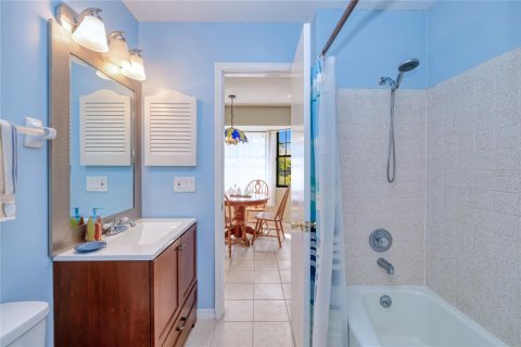 House in Englewood, Florida 2 bedrooms, 101.36 sq.m. № 1820679 - photo 20