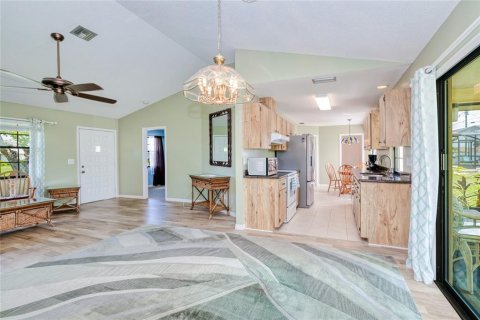 House in Englewood, Florida 2 bedrooms, 101.36 sq.m. № 1820679 - photo 4