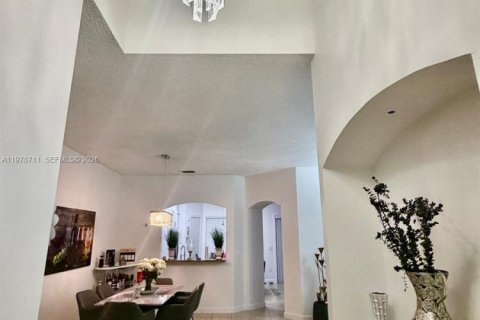 House in Homestead, Florida 3 bedrooms, 176.24 sq.m. № 2046003 - photo 18