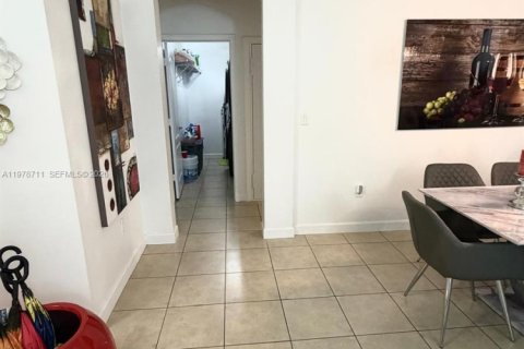 House in Homestead, Florida 3 bedrooms, 176.24 sq.m. № 2046003 - photo 3