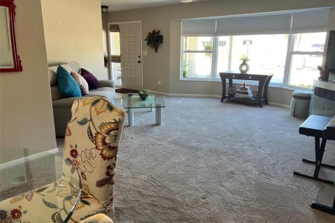House in Largo, Florida 4 bedrooms, 213.4 sq.m. № 2237483 - photo 5