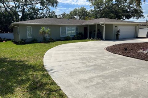 Casa en Largo, Florida 4 dormitorios, 213.4 m2 № 2237483