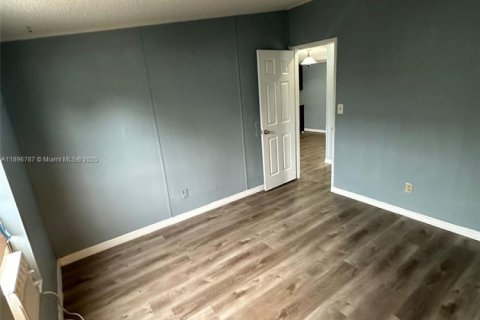 Снять в аренду квартиру в Бока-Ратон, Флорида 3 спальни, 107.02м2, № 1948397 - фото 10