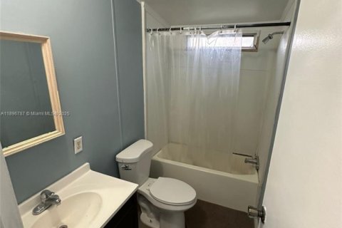 Снять в аренду квартиру в Бока-Ратон, Флорида 3 спальни, 107.02м2, № 1948397 - фото 6