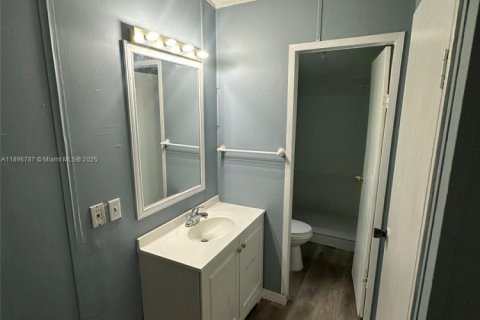 Снять в аренду квартиру в Бока-Ратон, Флорида 3 спальни, 107.02м2, № 1948397 - фото 25