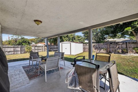 House in Hollywood, Florida 3 bedrooms, 82.31 sq.m. № 2041165 - photo 30