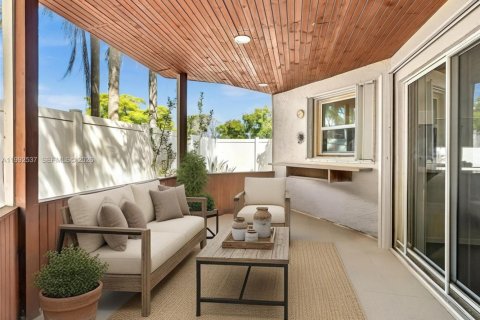 Villa ou maison à vendre à Pembroke Pines, Floride: 3 chambres, 130.81 m2 № 2059638 - photo 6