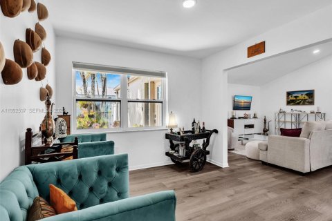 Villa ou maison à vendre à Pembroke Pines, Floride: 3 chambres, 130.81 m2 № 2059638 - photo 11