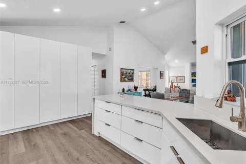 Villa ou maison à vendre à Pembroke Pines, Floride: 3 chambres, 130.81 m2 № 2059638 - photo 20