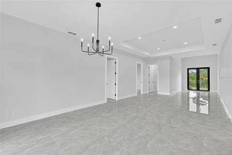 Купить виллу или дом в Порт-Шарлотт, Флорида 12 комнат, 176.89м2, № 2360274 - фото 16