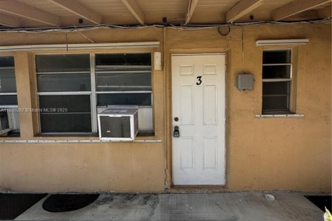 Apartment in Hollywood, Florida 1 bedroom, 405.61 sq.m. № 1950821 - photo 15