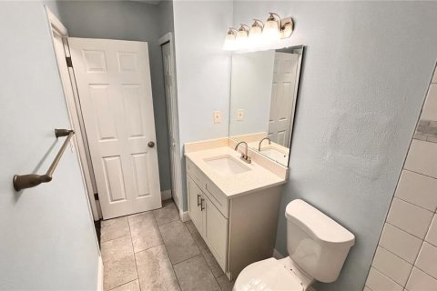 Condo in Winter Springs, Florida, 3 bedrooms  № 1909382 - photo 26
