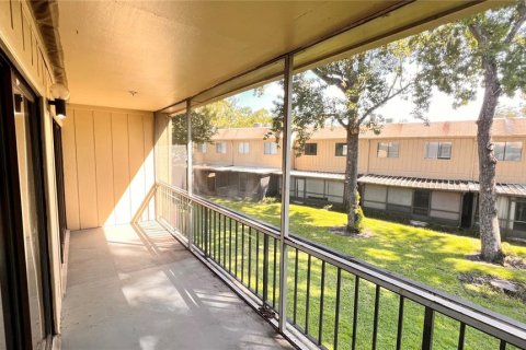 Condo in Winter Springs, Florida, 3 bedrooms  № 1909382 - photo 2