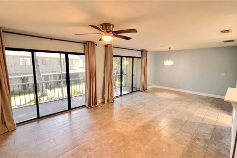 Condo in Winter Springs, Florida, 3 bedrooms  № 1909382 - photo 21