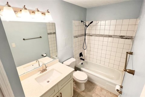 Condo in Winter Springs, Florida, 3 bedrooms  № 1909382 - photo 24