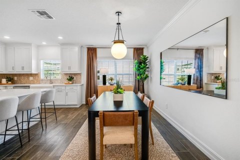 Townhouse in Tampa, Florida 4 bedrooms, 223.89 sq.m. № 1516721 - photo 11