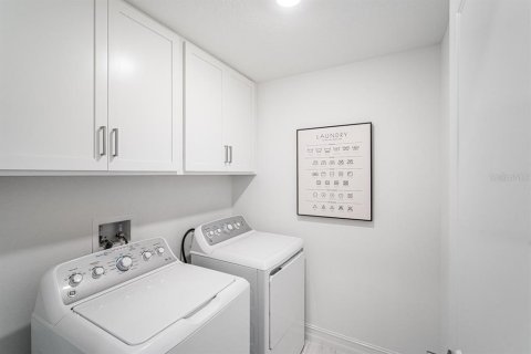 Townhouse in Tampa, Florida 4 bedrooms, 223.89 sq.m. № 1516721 - photo 19