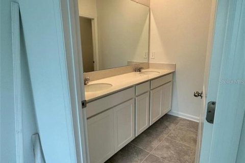 Townhouse in Winter Garden, Florida 4 bedrooms, 185.8 sq.m. № 1777192 - photo 18