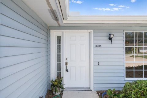 House in Seminole, Florida 3 bedrooms, 157.19 sq.m. № 1915523 - photo 3
