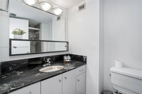 Condominio en venta en Aventura, Florida, 2 dormitorios, 145.39 m2 № 2089144 - foto 27