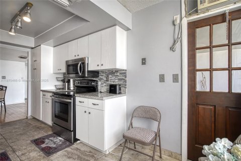 Condominio en venta en Aventura, Florida, 2 dormitorios, 145.39 m2 № 2089144 - foto 14
