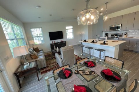 Adosado en venta en Davenport, Florida, 3 dormitorios, 153.57 m2 № 2219313 - foto 3