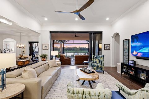 Casa en venta en Lakewood Ranch, Florida, 4 dormitorios, 272.39 m2 № 1909750 - foto 12