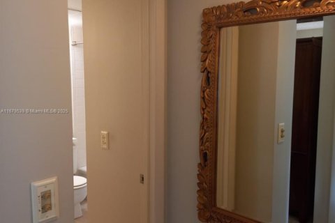Condo in Greenacres, Florida, 2 bedrooms  № 1412253 - photo 22